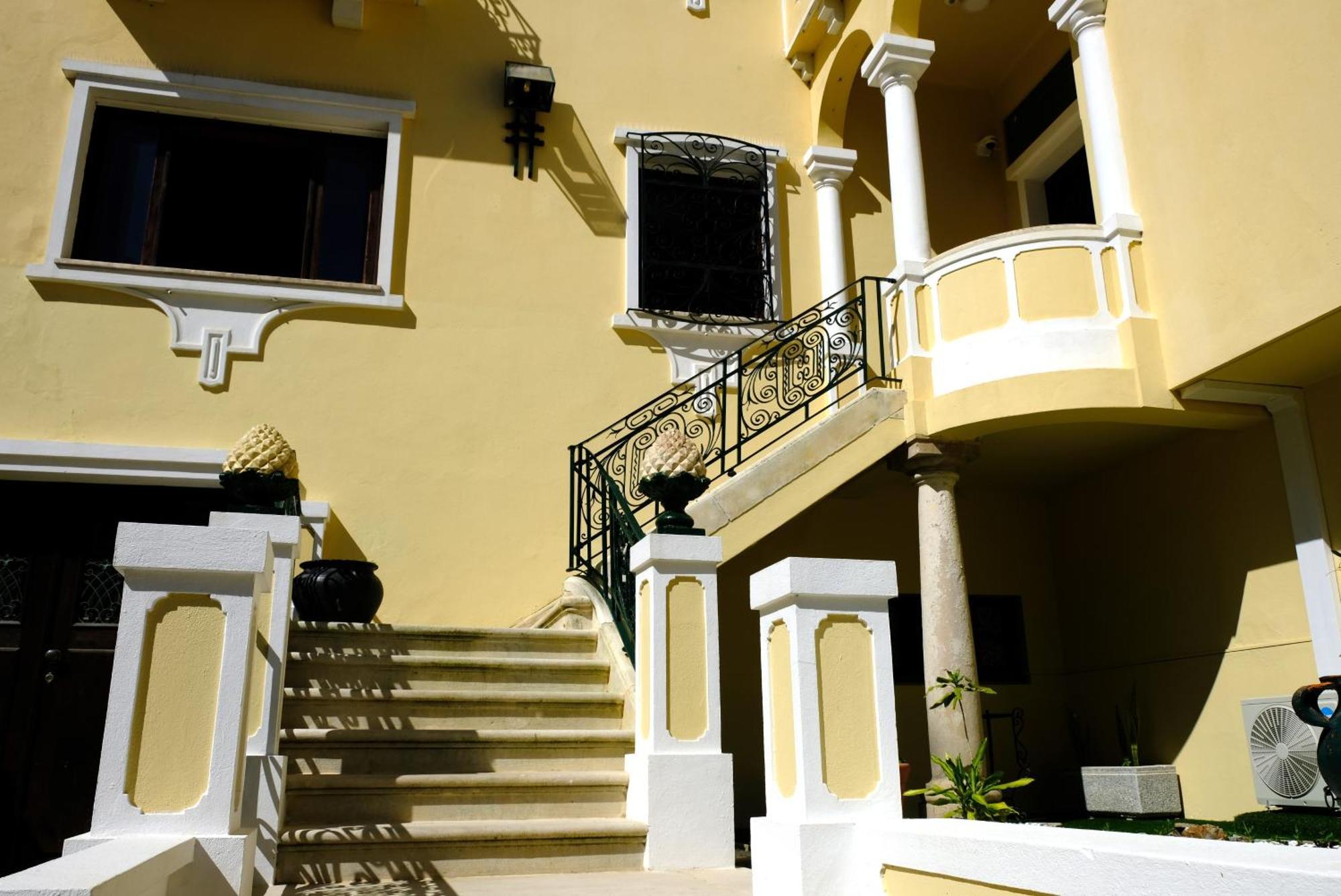 Yellow Hostal Aveiro